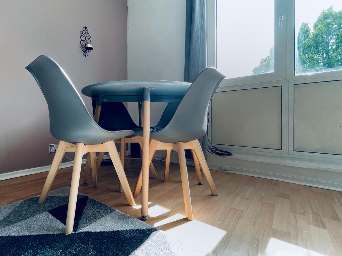 Noah'S Place In Mile End ロンドン エクステリア 写真