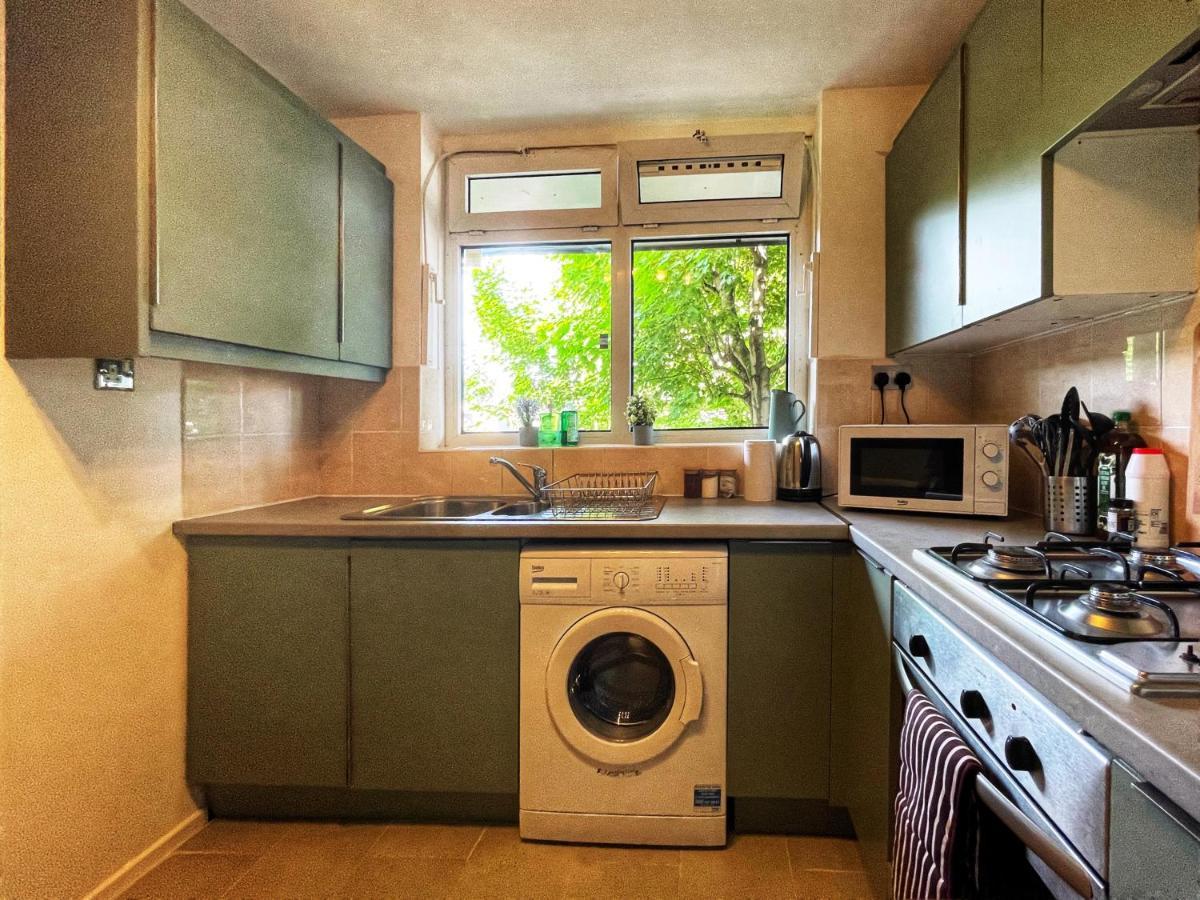 Noah'S Place In Mile End ロンドン エクステリア 写真